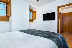 The Explorers Home - Sunny Stylish Family-Friendly Apartment