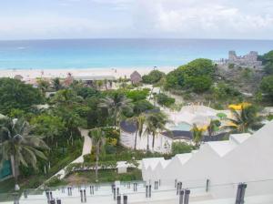 Beachfront Getaway Condo