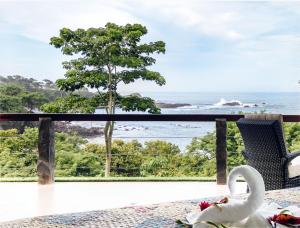 Cocobolo Beach Boutique Hotel