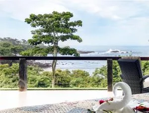 Cocobolo Beach Boutique Hotel - San Juanillo