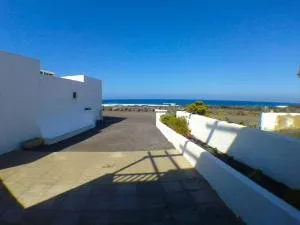 Front Beach House For Relax - El Golfo