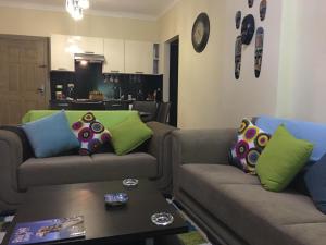 Pool View Apartment at British Resort - Unit 02