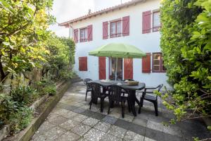 Appartements Balea Gorri : Maison 3 Chambres