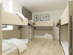 Bunk Bed in Female Dormitory Room   room in Hostel Volga in Konknovo