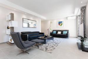Marriott- Croisette: Superb 3 bedrooms 3 baths