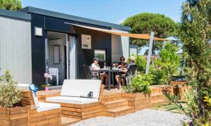 Campings Domaine Les Muriers : photos des chambres