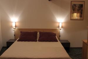 Hotels AUBERGE du BORD des EAUX - Demi-pension assuree sur reservation : photos des chambres