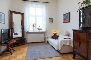 Beautiful and spacious - middle of Jewish quarter