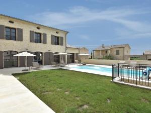 Villas Villa in Uz s Garrigues Sainte Eulalie with Pool : photos des chambres