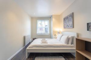 Stylish and Homely 4 Bedroom Home in East London