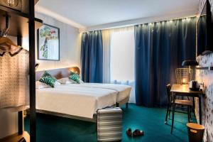 Hotels KOPSTER Hotel Lyon Groupama Stadium : photos des chambres