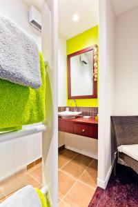 Hotels Hotel Auberge de Chavannes : Chambre Double Confort