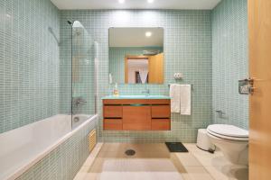 Algarve Oceanfront Luxury Apartment w Pool