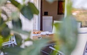 Apartment Trava just a few steps from the seaside