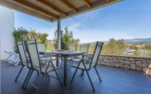 Apartment Trava just a few steps from the seaside