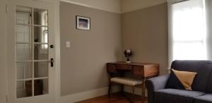 Spacious, Sunny House in BerkeleyOakland Rockridge