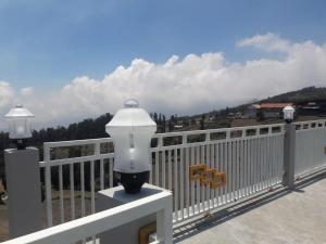 Bromo Otix Guest House