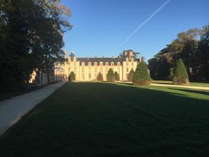 Appartements Exceptionnel Chateau pres de Paris : photos des chambres