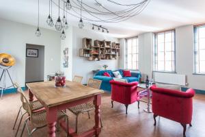 Family Two-Bedroom Apartment room in Oddfellows Chester