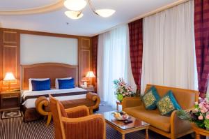 Avenue Suite room in Avenue Hotel Dubai