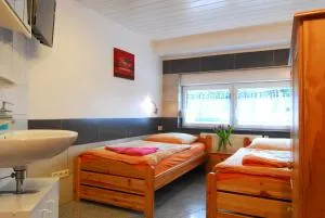 Monteurwohnungen Krings Am Steinbüchel 1 - 埃施韦勒