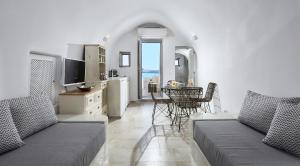 Amaya Selection of Villas Santorini Greece