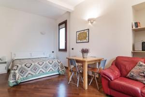 GuestHost - Bologna Central Studio