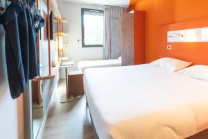 Hotels ibis budget Rennes Rte Lorient : Chambre avec 1 Lit Double et 1 Lit Escamotable
