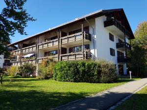 Apartement Schamz Group Ferienwohnung Murnau am Staffelsee Saksamaa