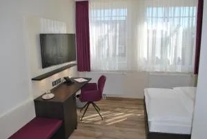 Hotel am Berg Esslingen - 温特巴赫