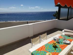 ÁTICO EN PRIMERA LINEA DE PLAYA