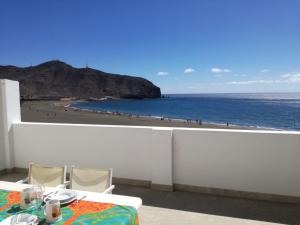 ÁTICO EN PRIMERA LINEA DE PLAYA