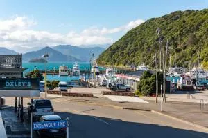 Art Deco Apartment #10 sea views, centre of town. - 皮克顿