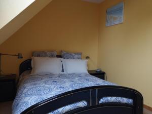 B&B / Chambres d'hotes La Hautee des Francs : Chambre Double