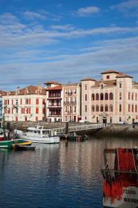 Hotels Hotel Le Relais Saint-Jacques : photos des chambres