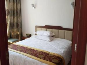 A Hotelcom Luxury And Cheap Accommodation In - 