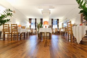 Hotels Hotel Restaurant La Cigogne : photos des chambres