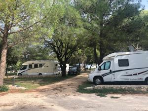 Camping Vransko jezero - Crkvine