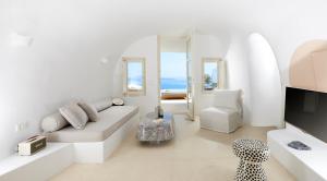 Amaya Selection of Villas Santorini Greece