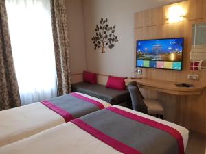 Hotels Hotel Champerret Elysees : photos des chambres