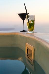 Pearl on the Cliff Hotel & Suites Santorini Greece