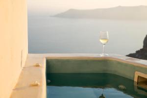 Pearl on the Cliff Hotel & Suites Santorini Greece