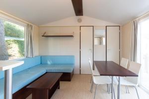 Campings Camping Les Maraises : photos des chambres