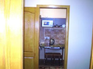 НЕБОЛЬШАЯ 2 комн квартира центр Николаева Соборная-Макарова Макдональдс 4 дивана 2 этаж Wi-Fi