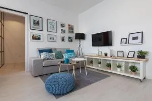 PRECIOSO APT DISEÑO 2 HAB SEVILLA - Seville