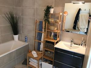 35m2 neuf, plein sud, dernier etage avec terrasse