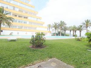 Holiday Center