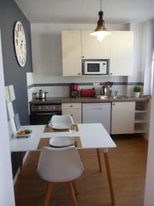 Appartements 4 Clarence app avec parking Hyper centre Thonon : photos des chambres