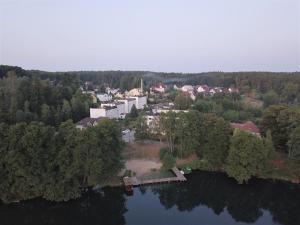 Apartament nad jeziorem dla 42os