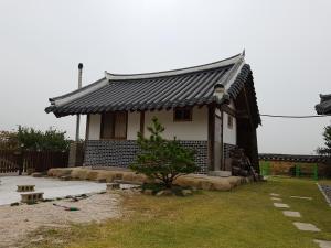 Gyeongju Traditional Hanok with Floor Heating